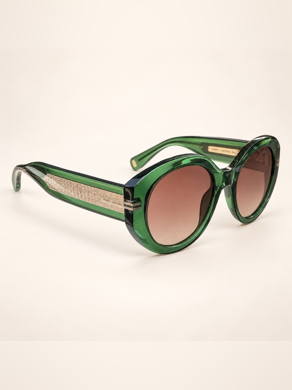 Marc Jacobs Women's Green Sunglasses with Brown Gradient Lenses. NWT